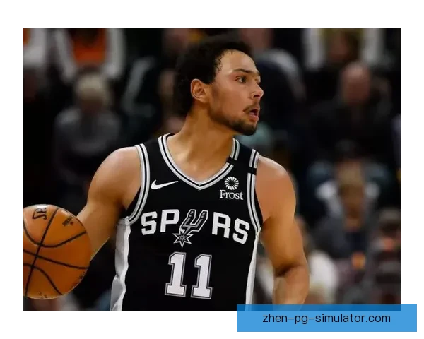 邓恩转会加盟哥谭FC提升攻防实力球队冲击新赛季冠军更添底气